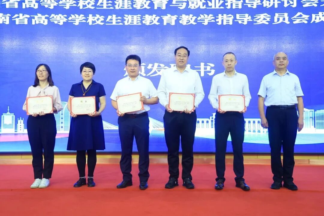 1042d12a4d1f28b98ceca50eaec13f9d.jpg
